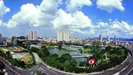 火勇大战收官战勇士133-110火箭完成赛季三杀！库里29+6+6，克莱7记三分，勇士六连胜挺进附加赛