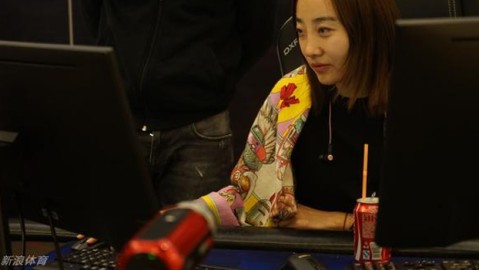 AI冷扑大师横扫中国龙之队 人机扑克巅峰战演算人类零胜困局