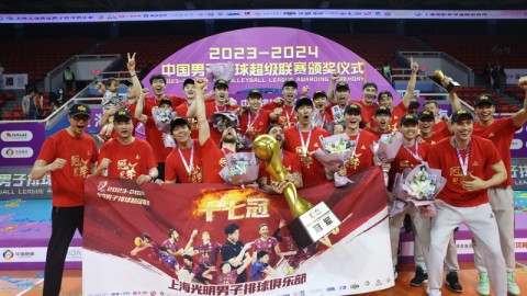 水花兄弟合砍58分！勇士客场133-110血洗火箭 库里克莱联手浇灭休斯顿反扑之火