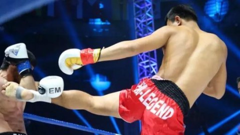 2011年WBC南宁站上演中俄大战 穆斯里穆鏖战李宝明平局收场