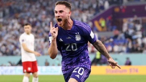4-3！姆巴佩双响封神，法国淘汰梅西阿根廷
