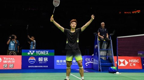 石宇奇2-0桃田贤斗：现役第一碾压昔日王者（附2018世锦赛亚军宿怨史）